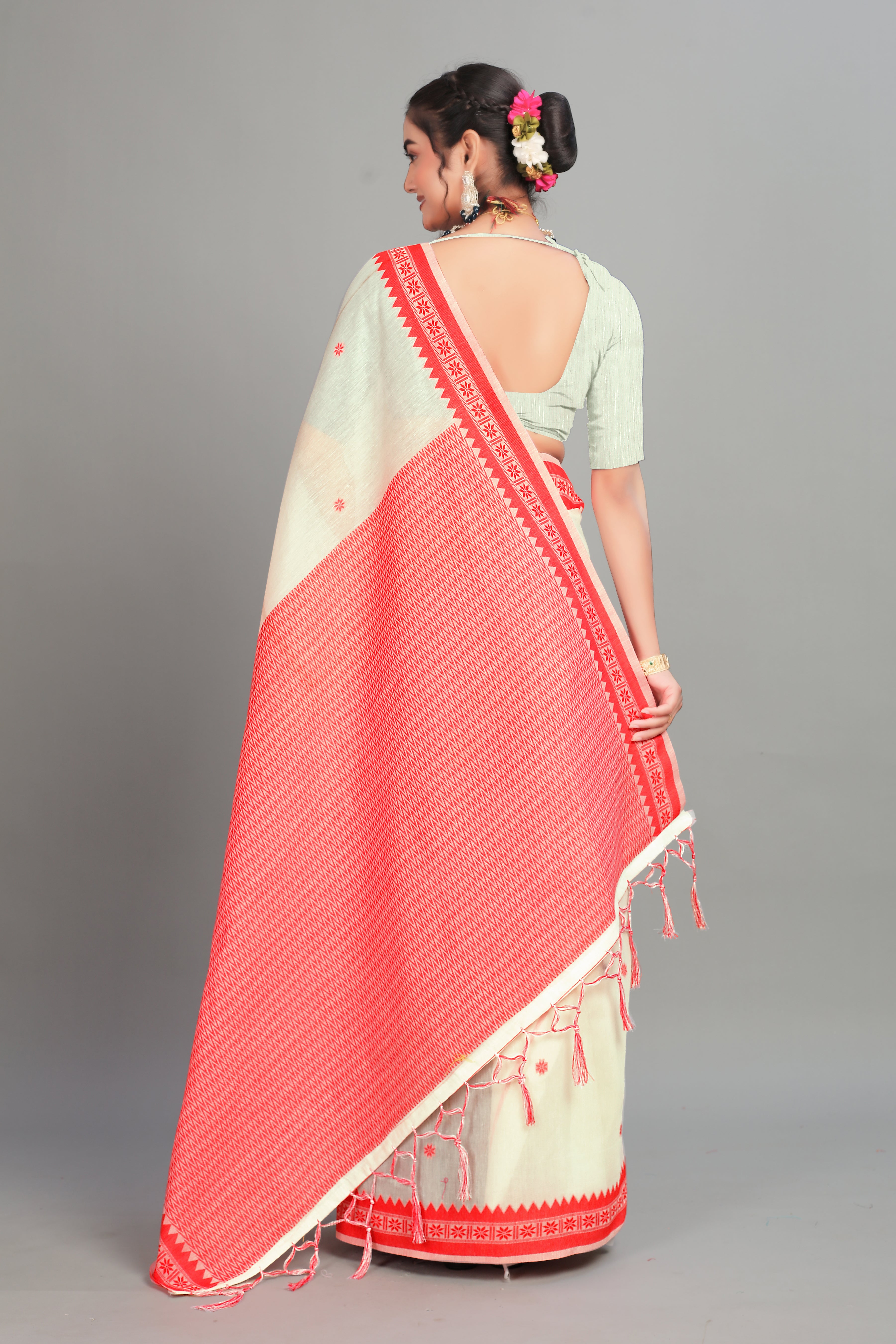 White Two Toned Cotton Silk Saree