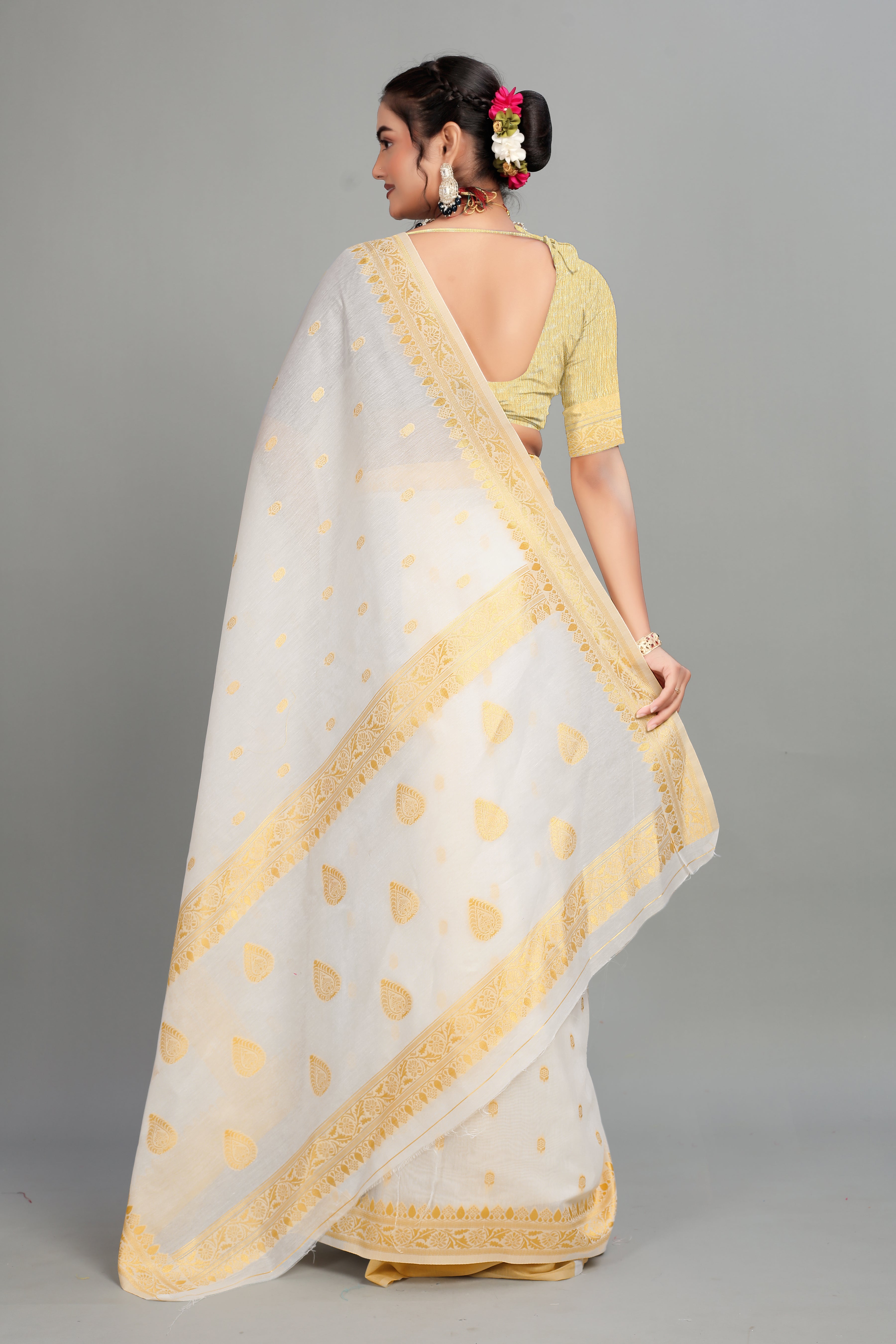 White Soft Lilan Slab Butti Print Casual Wear Saree