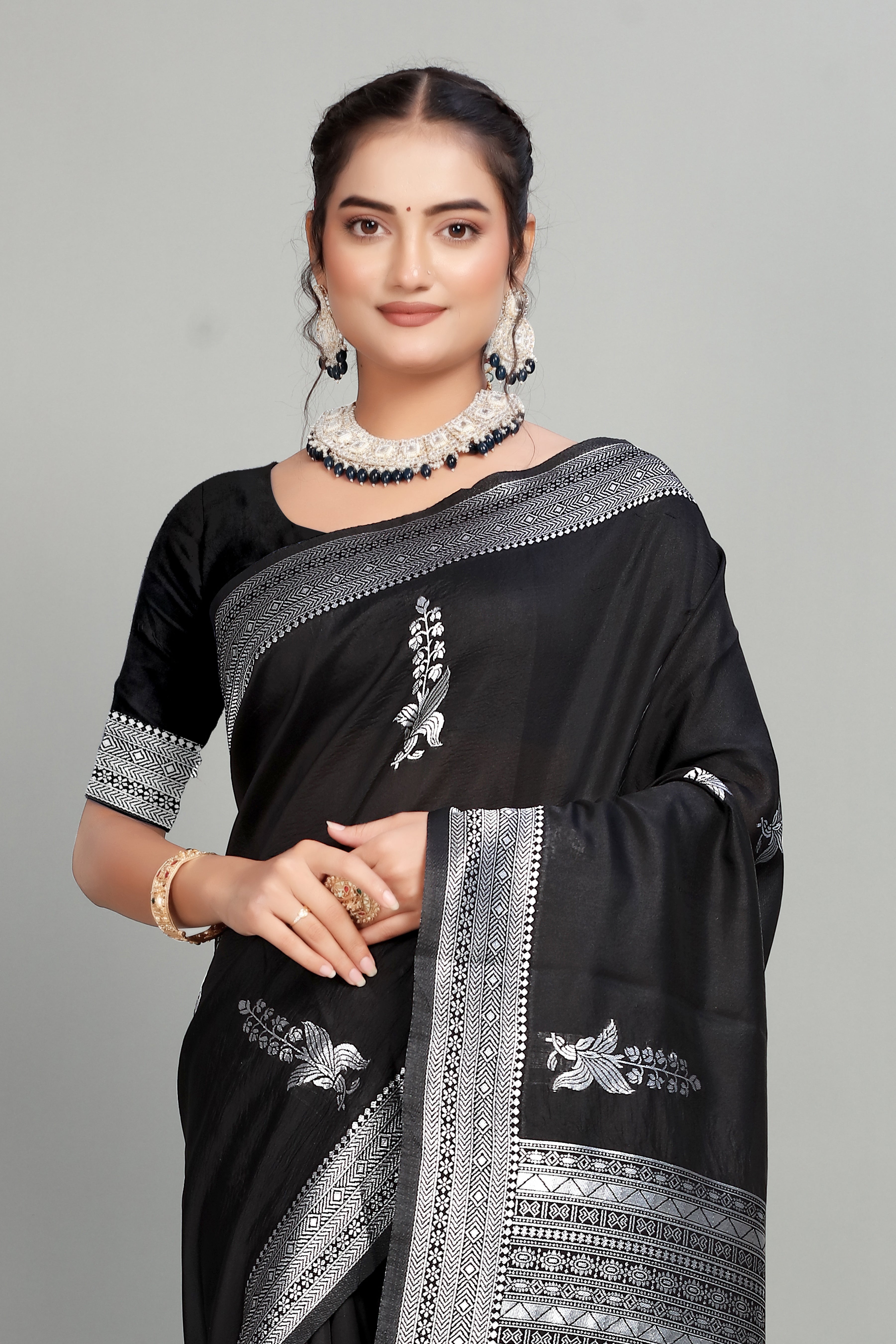 Black Solid Woven Silk Saree