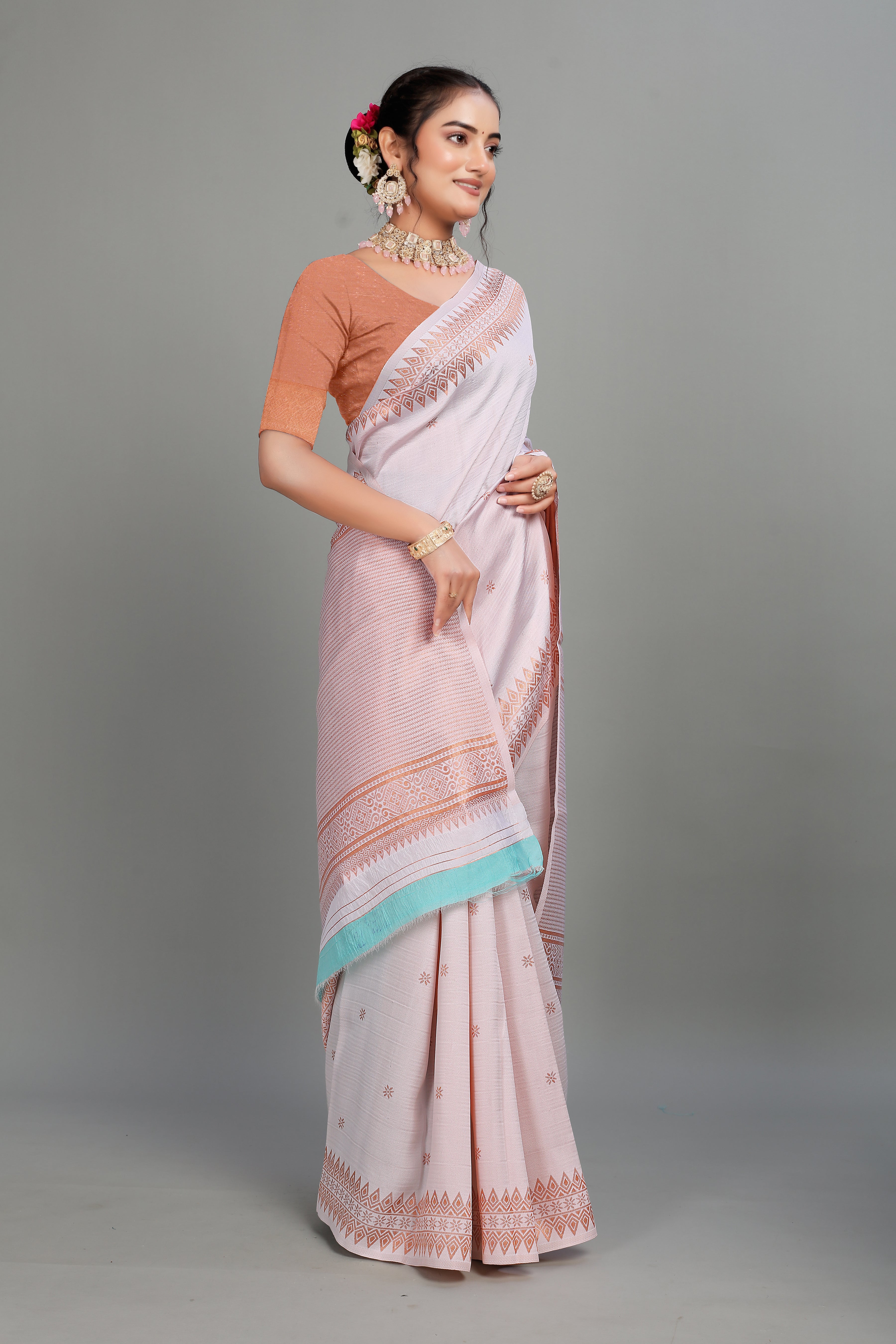 White Solid Woven Silk Saree