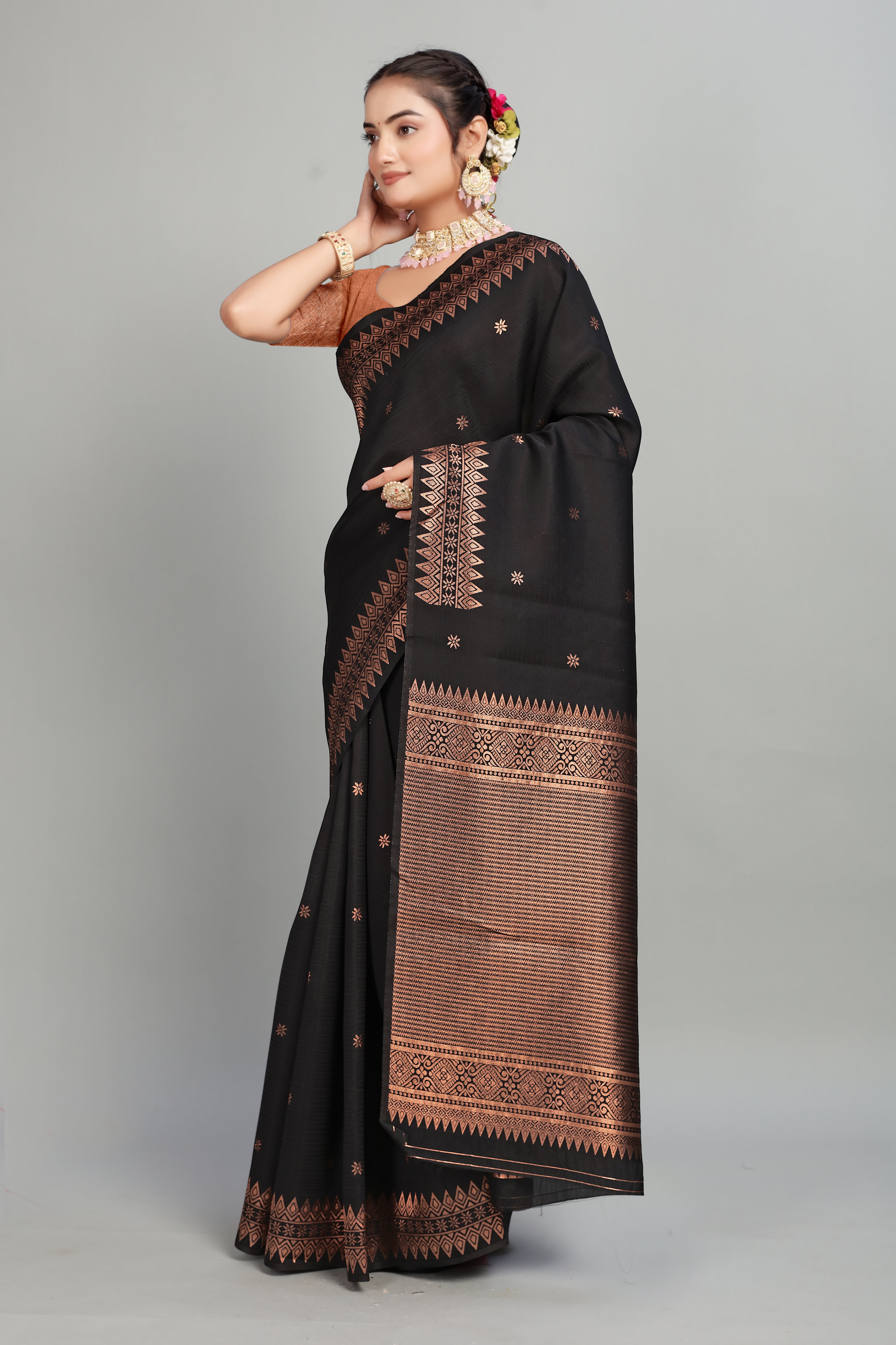 Black Solid Woven Silk Saree