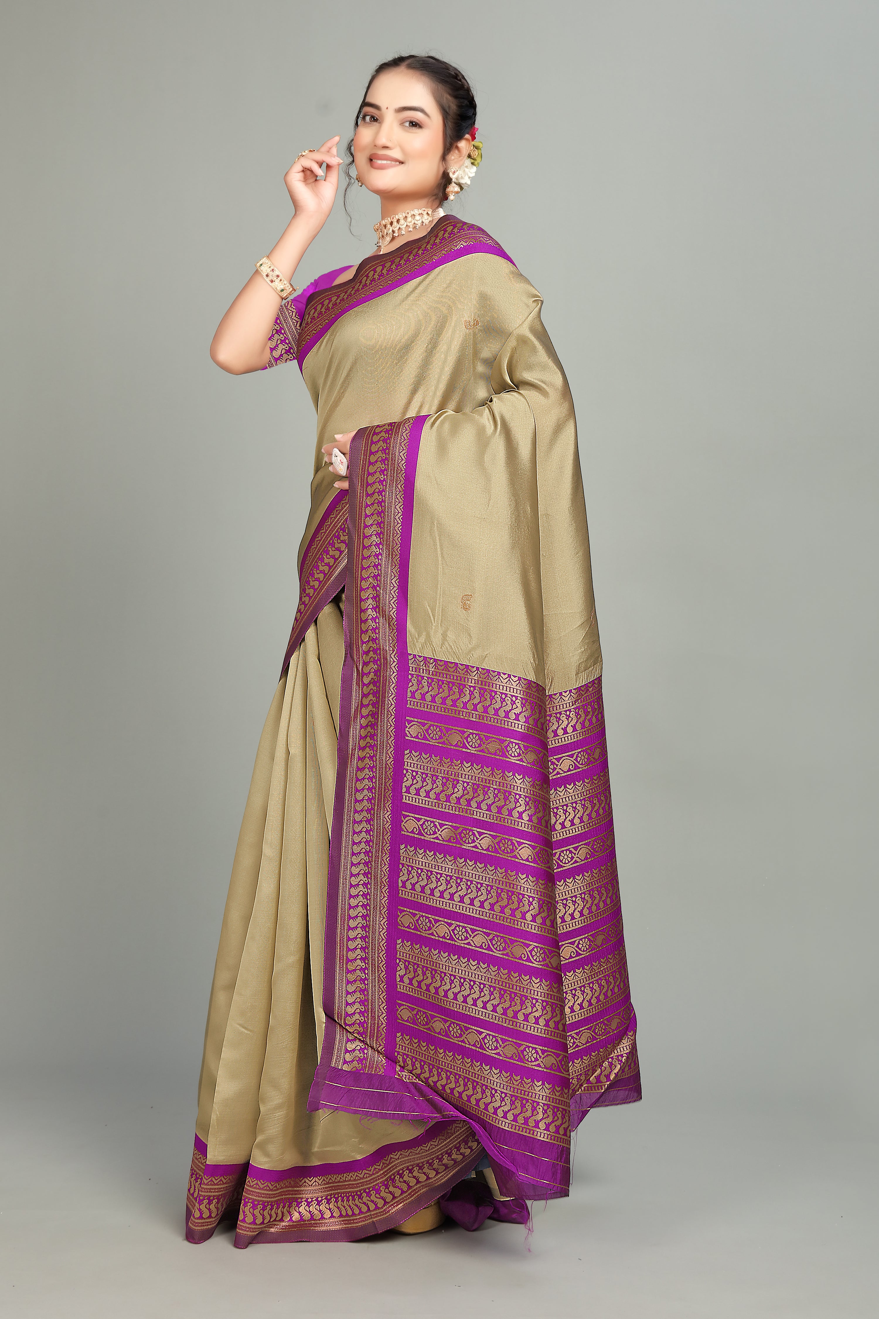 Off White Solid Woven Silk Saree