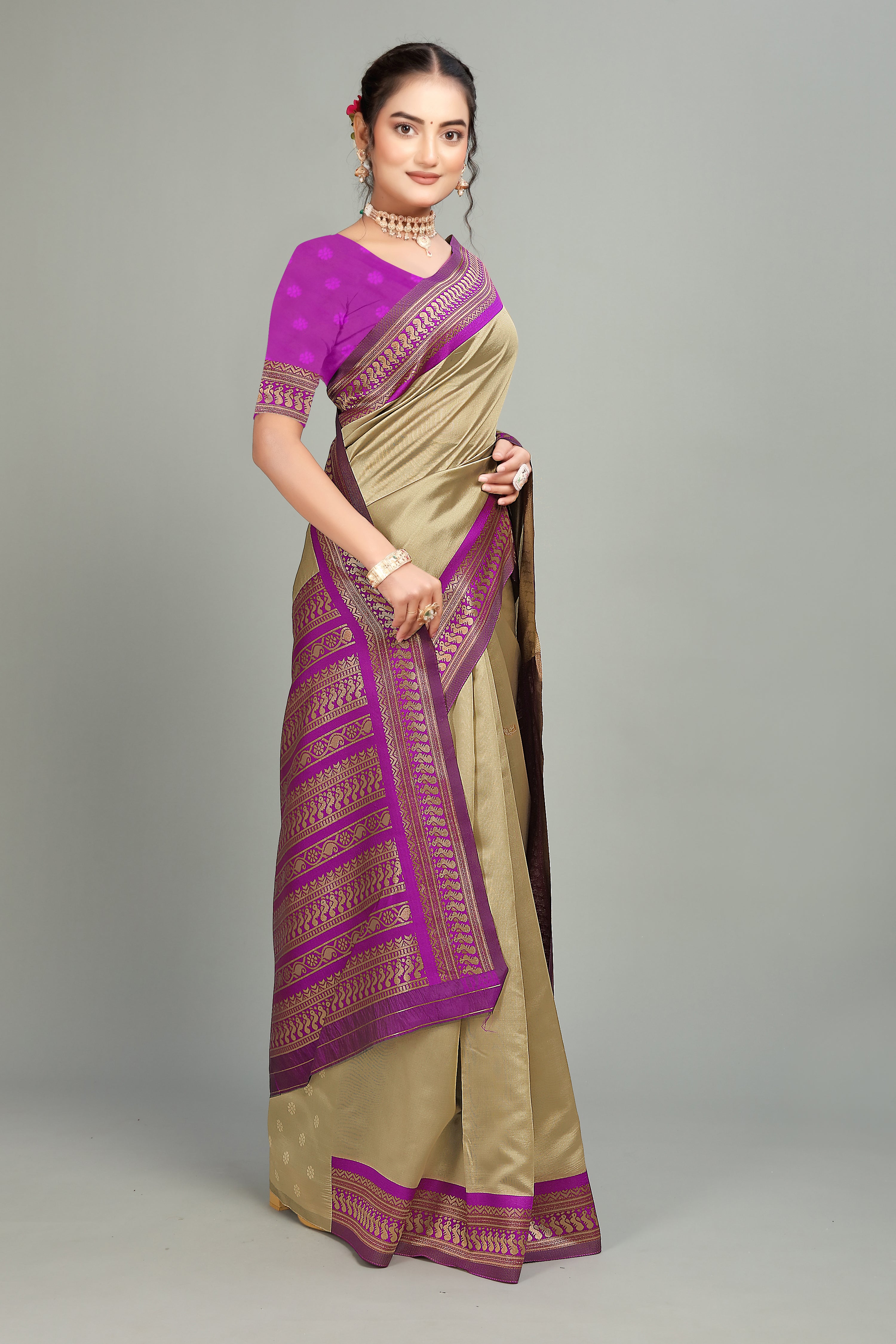 Off White Solid Woven Silk Saree