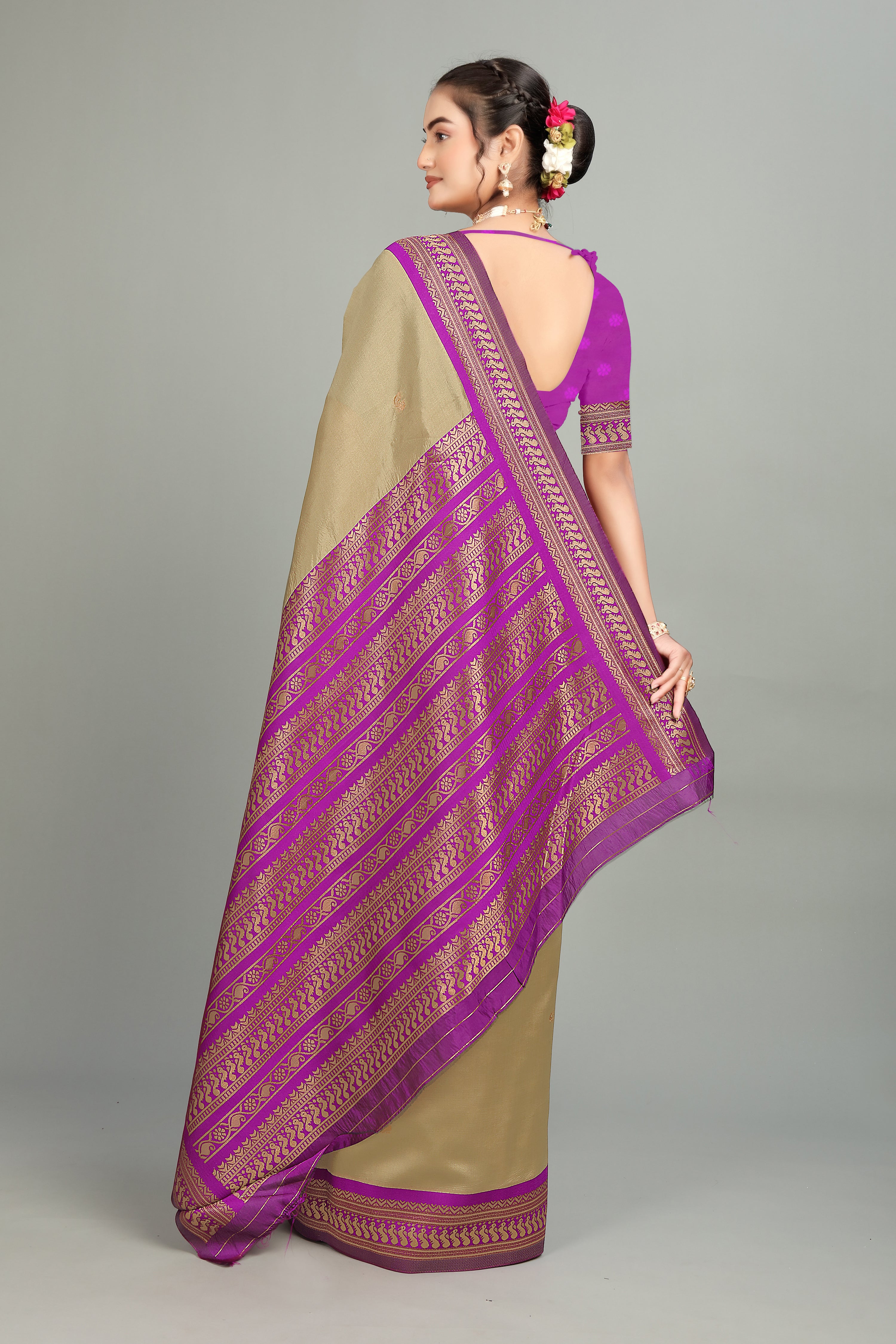 Off White Solid Woven Silk Saree