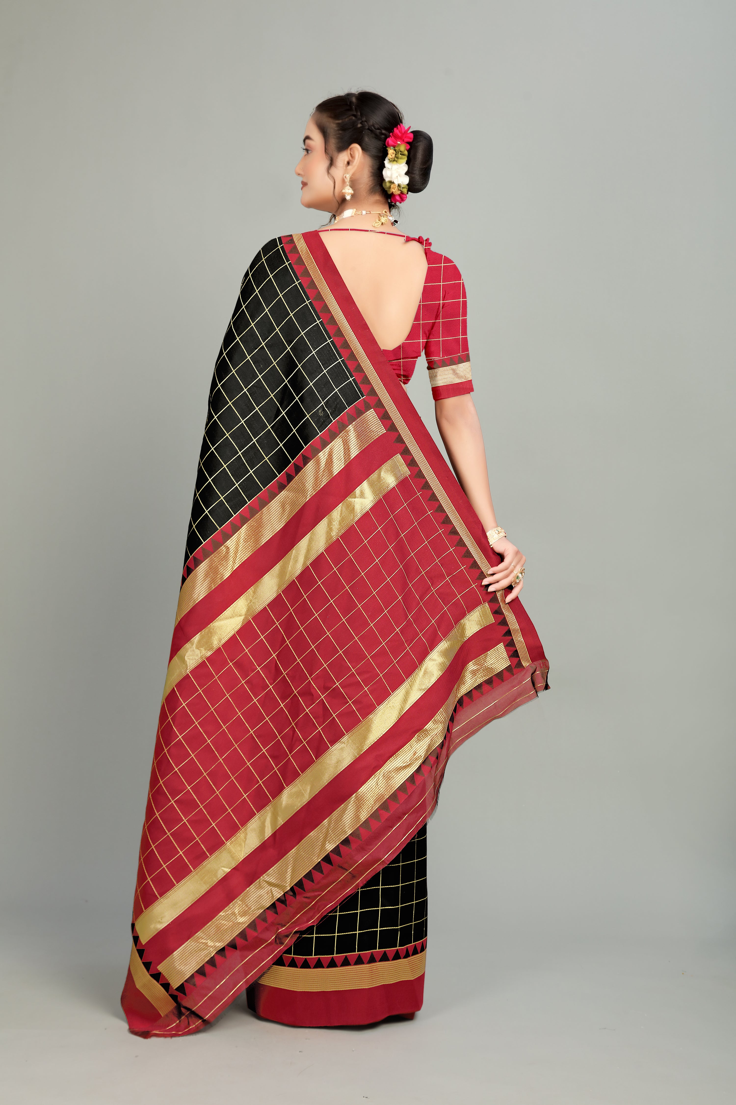 Bottle Green Toned Checkered Silk Saree