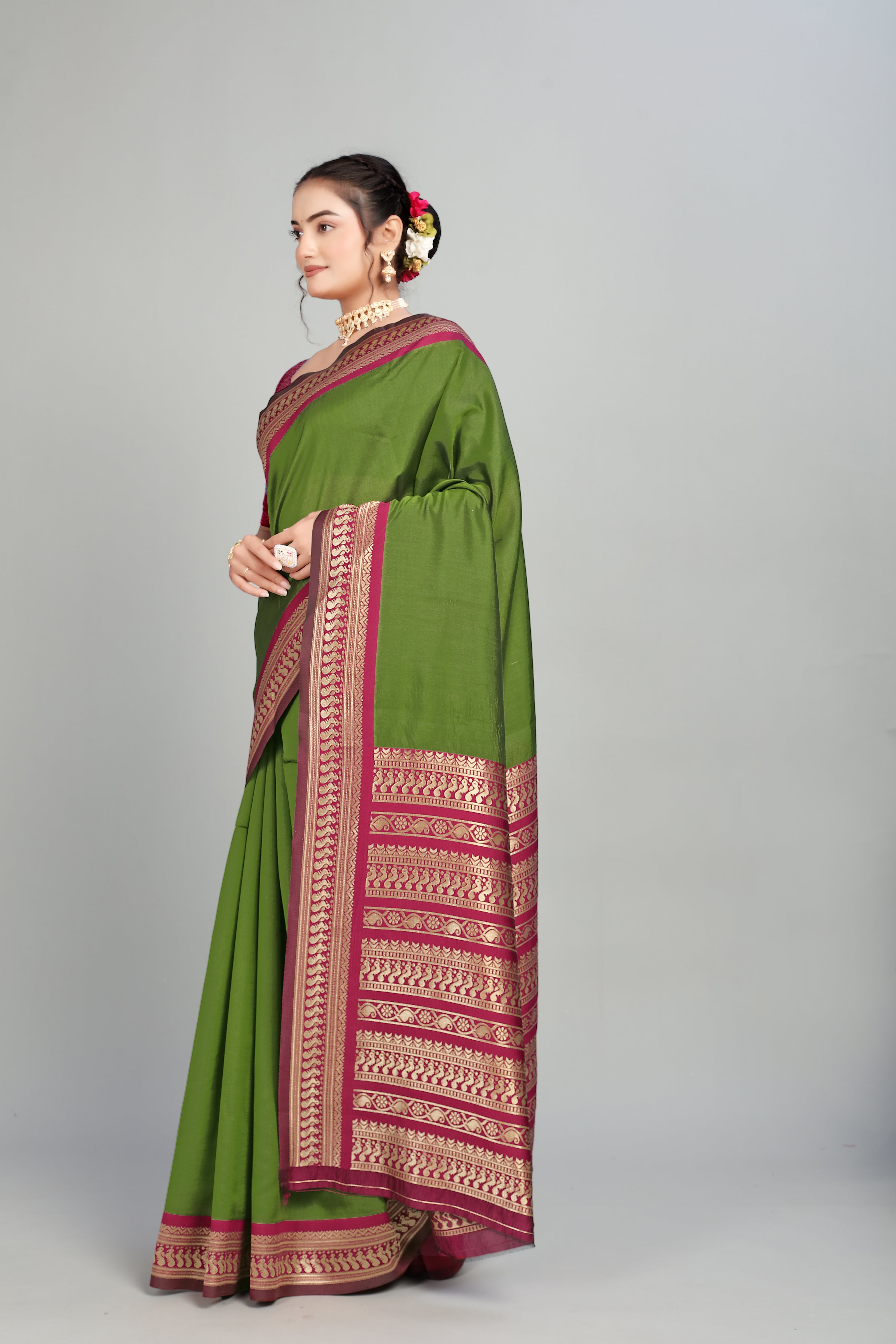 Green Solid Woven Silk Saree