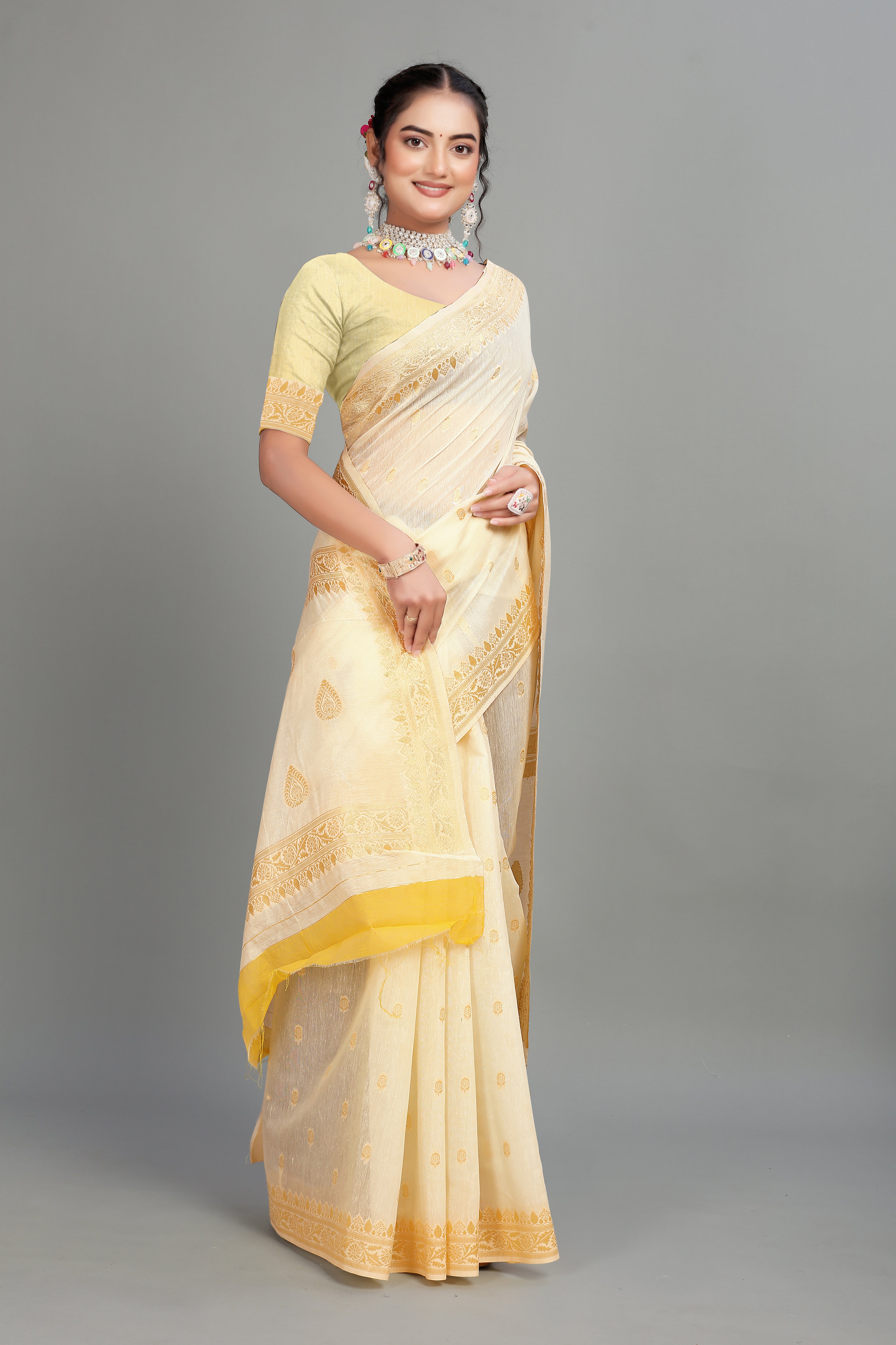 Off White Soft Lilan Slab Butti Print Casual Wear Saree