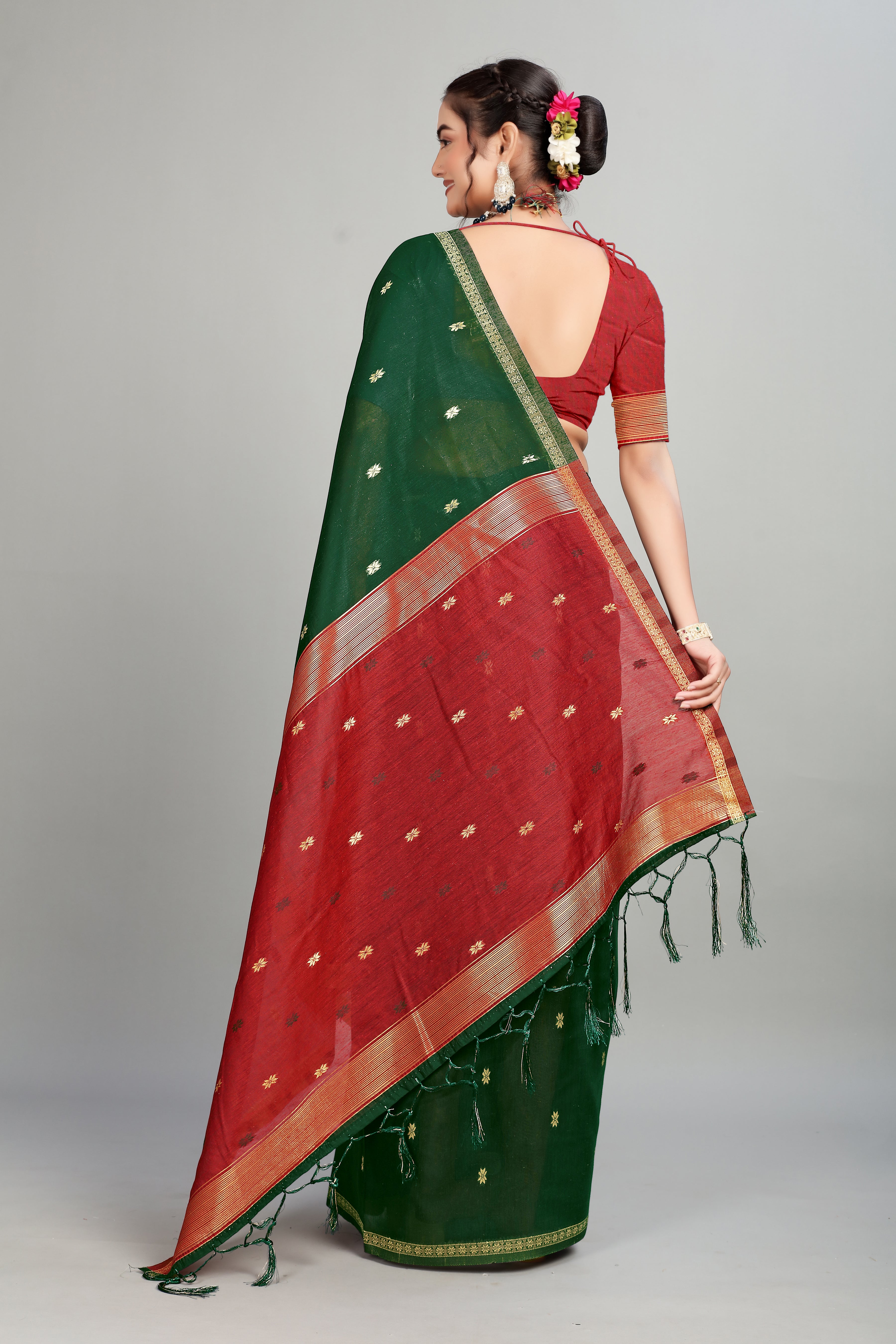 Green Toned Weaving Cotton Silk Saree