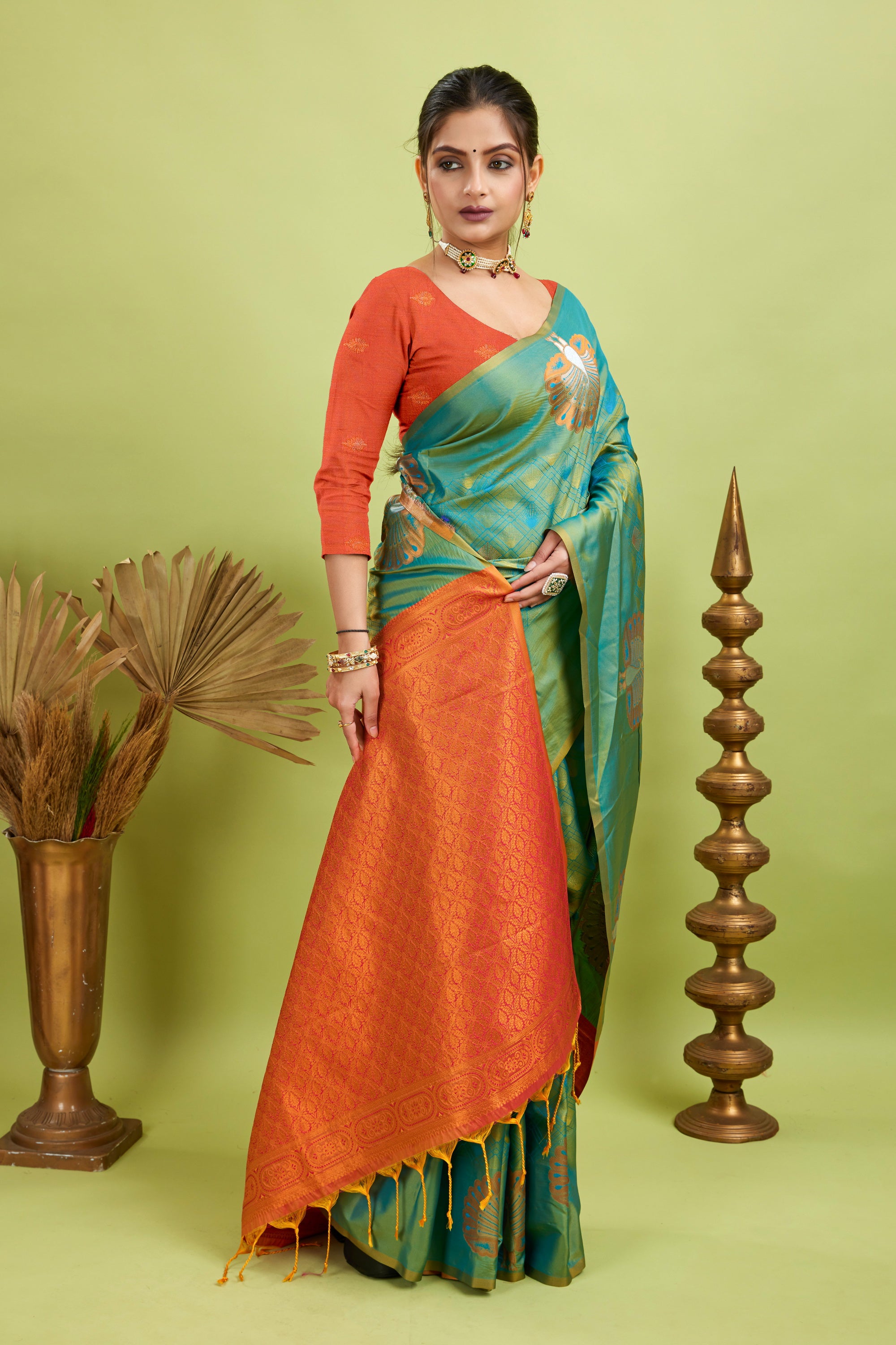 Green Handloom Woven Banarasi Silk Saree