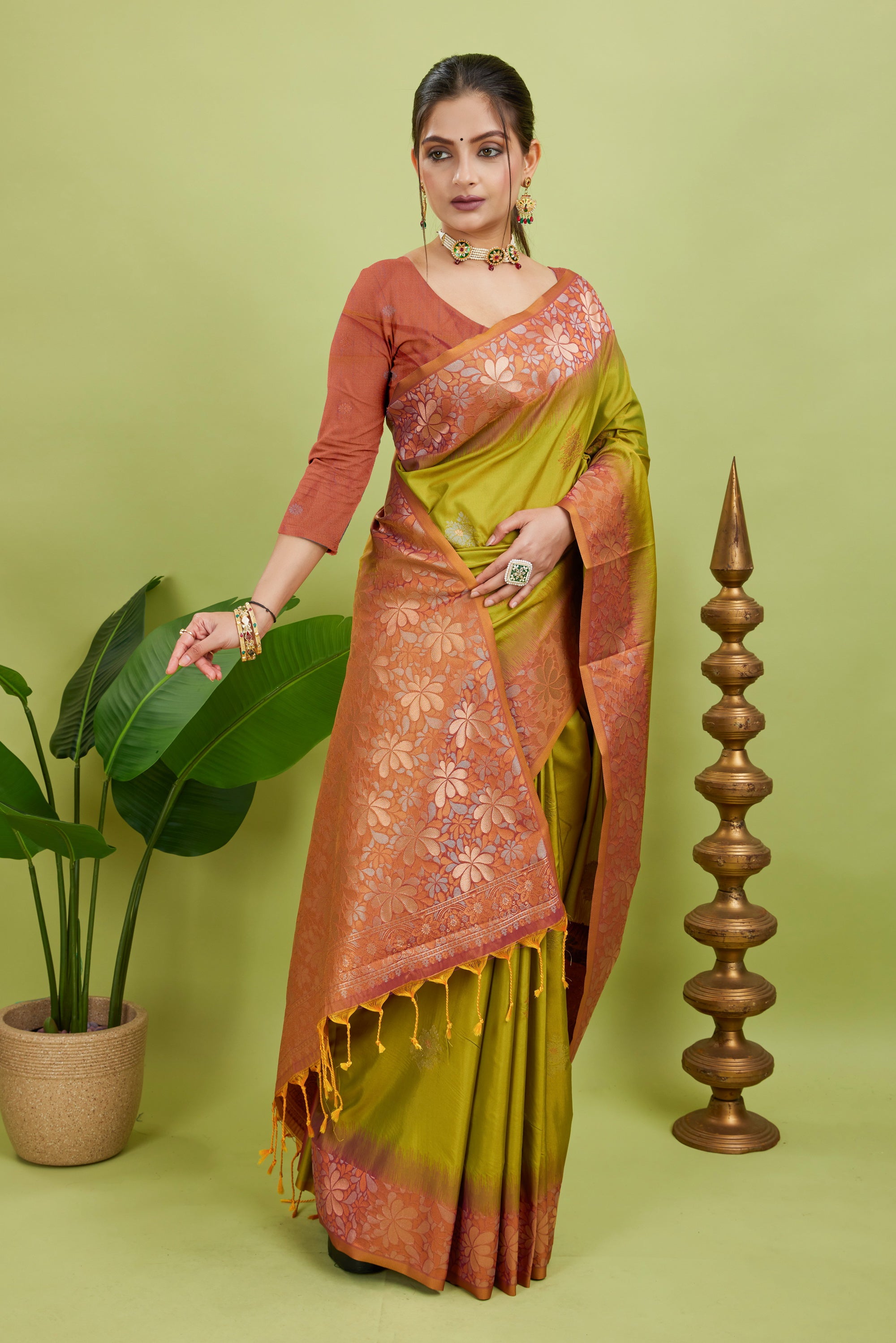 Green Tone Banarasi Handloom Silk Saree