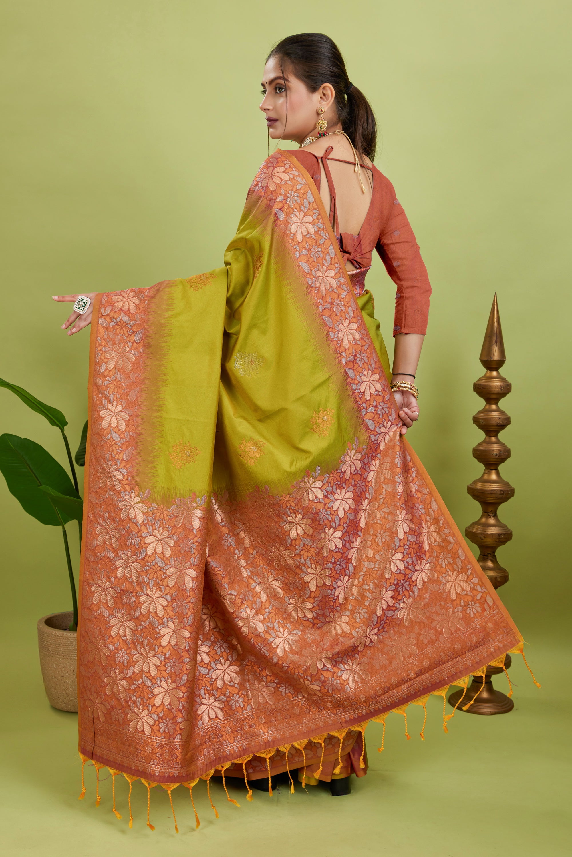 Green Tone Banarasi Handloom Silk Saree