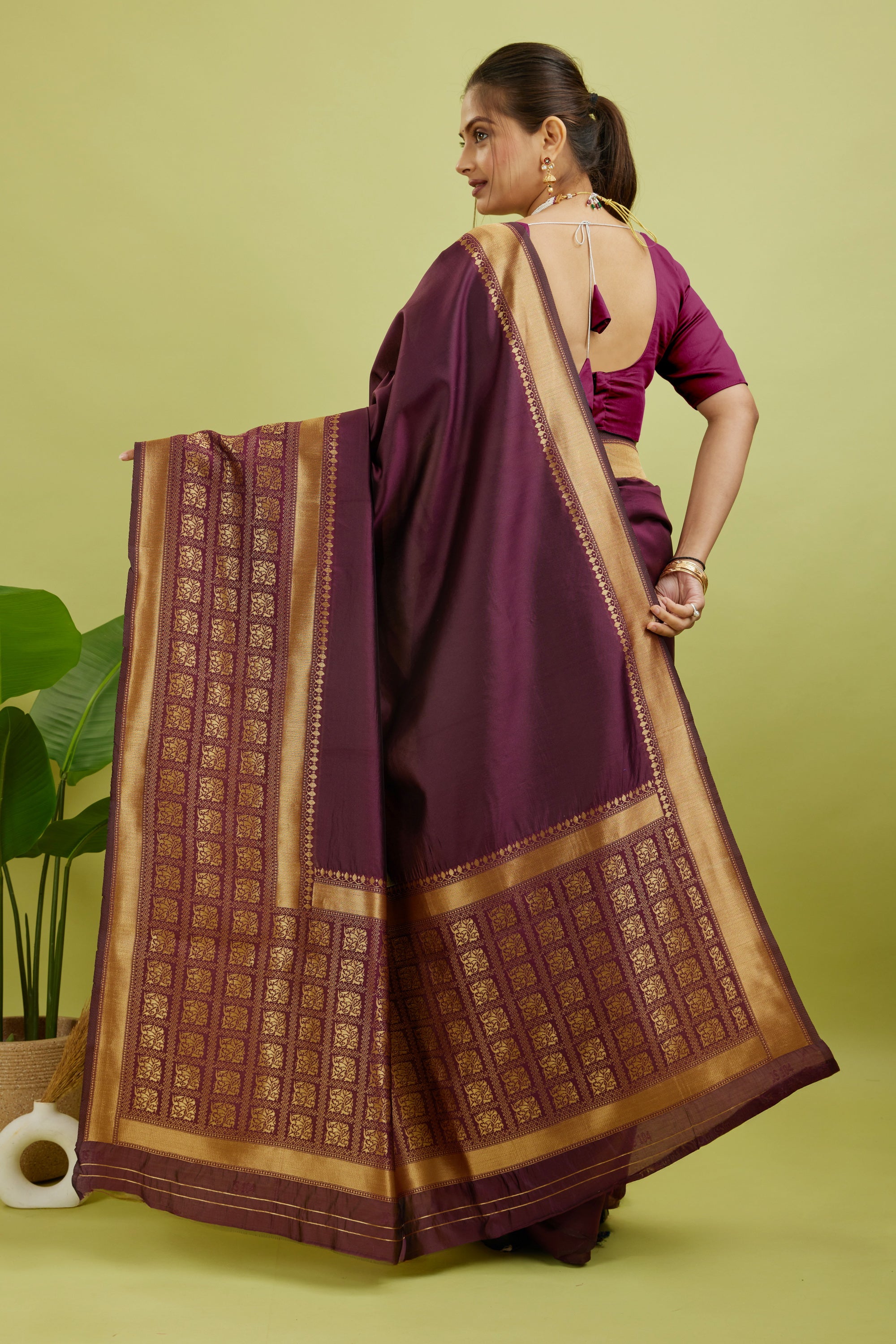 Purple Silk Blend Woven Kanjivaram Saree