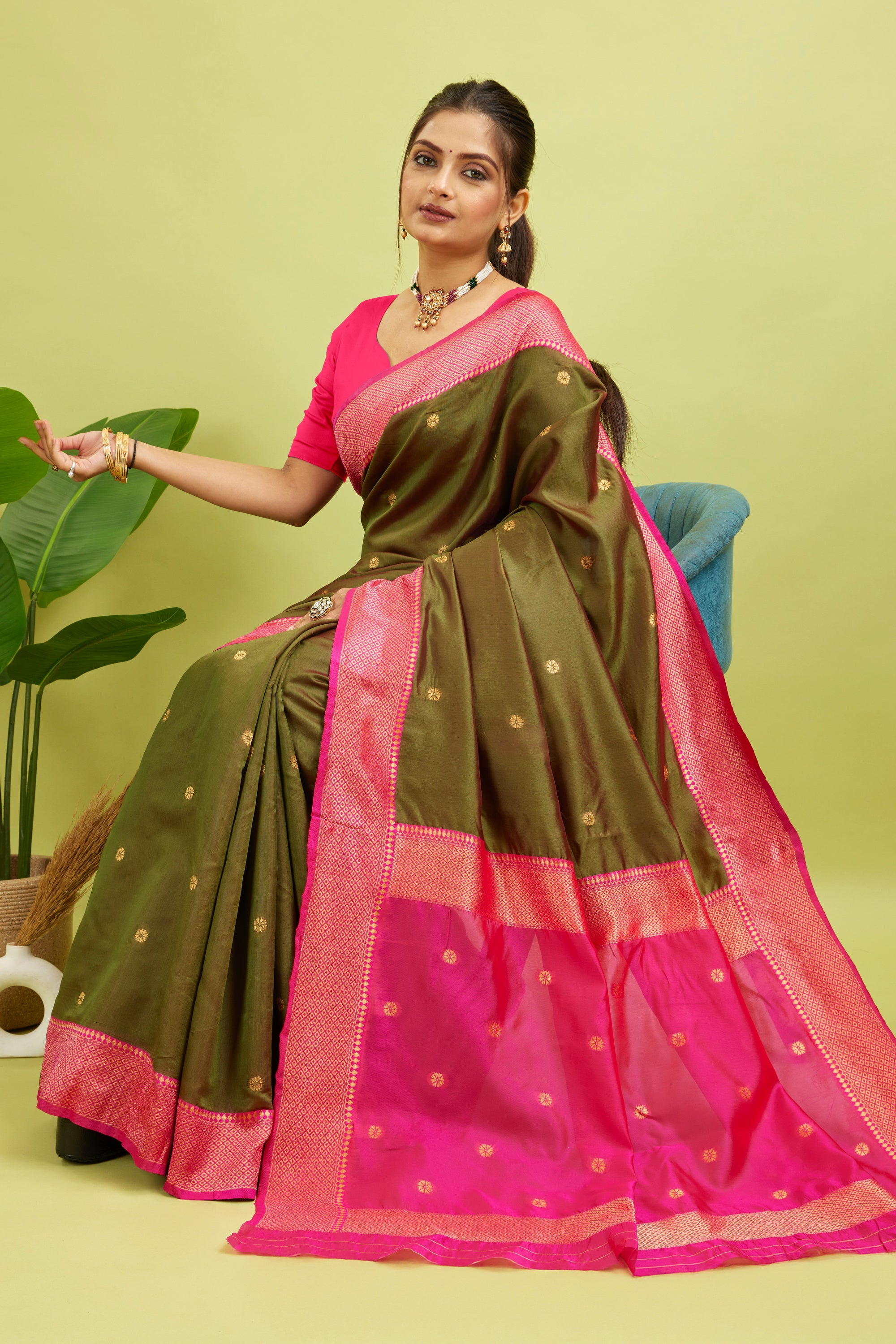 Mehendi Green Silk Blend Saree