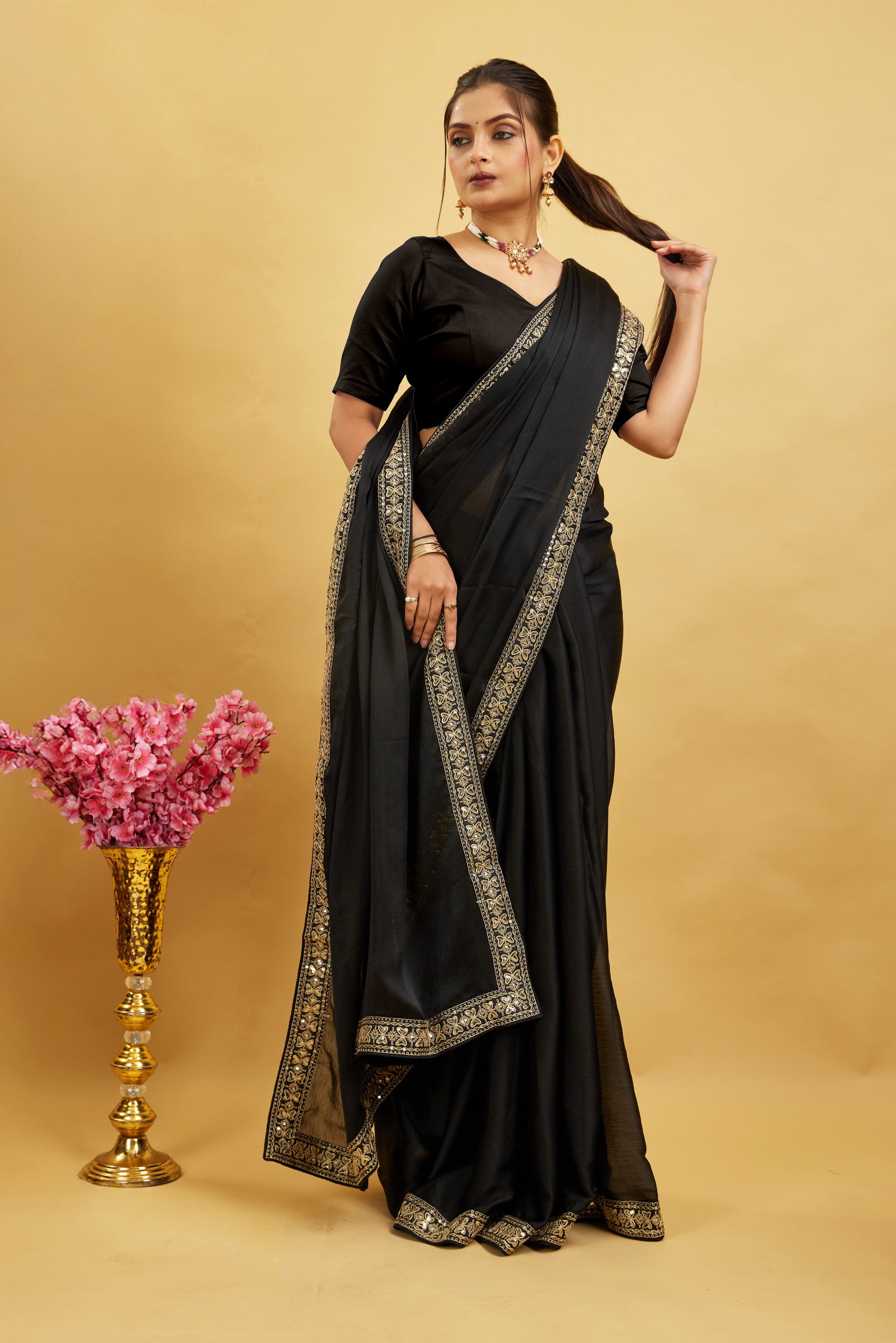 Black Solid Georgette Saree With Lace