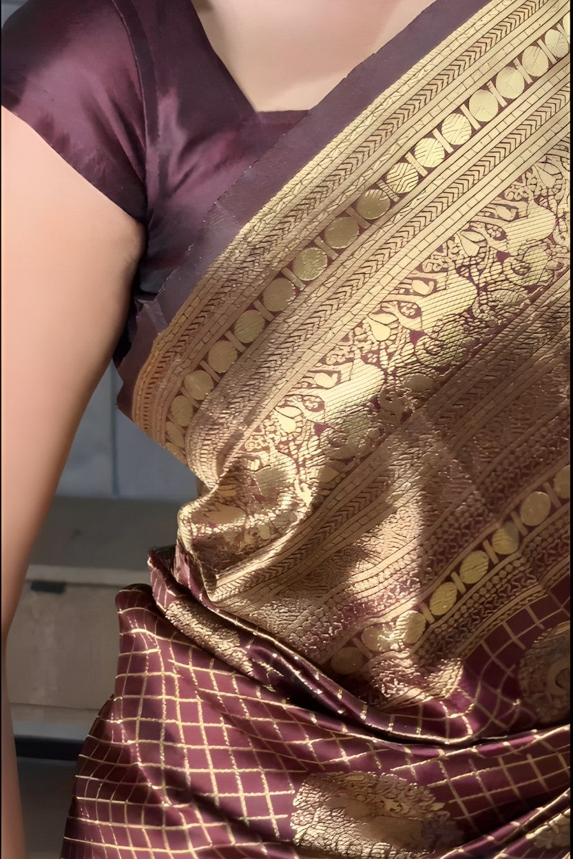Brown Checkered Silk Blend Saree