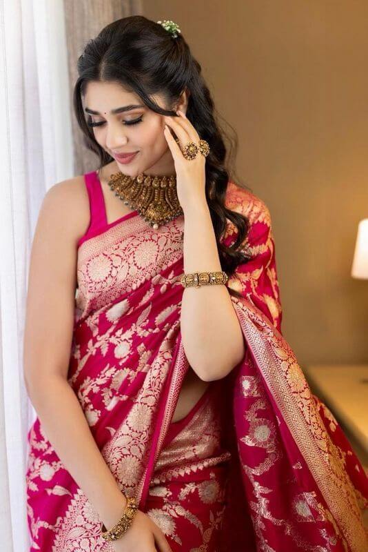Rani Pink Woven Kanjivaram Silk Saree