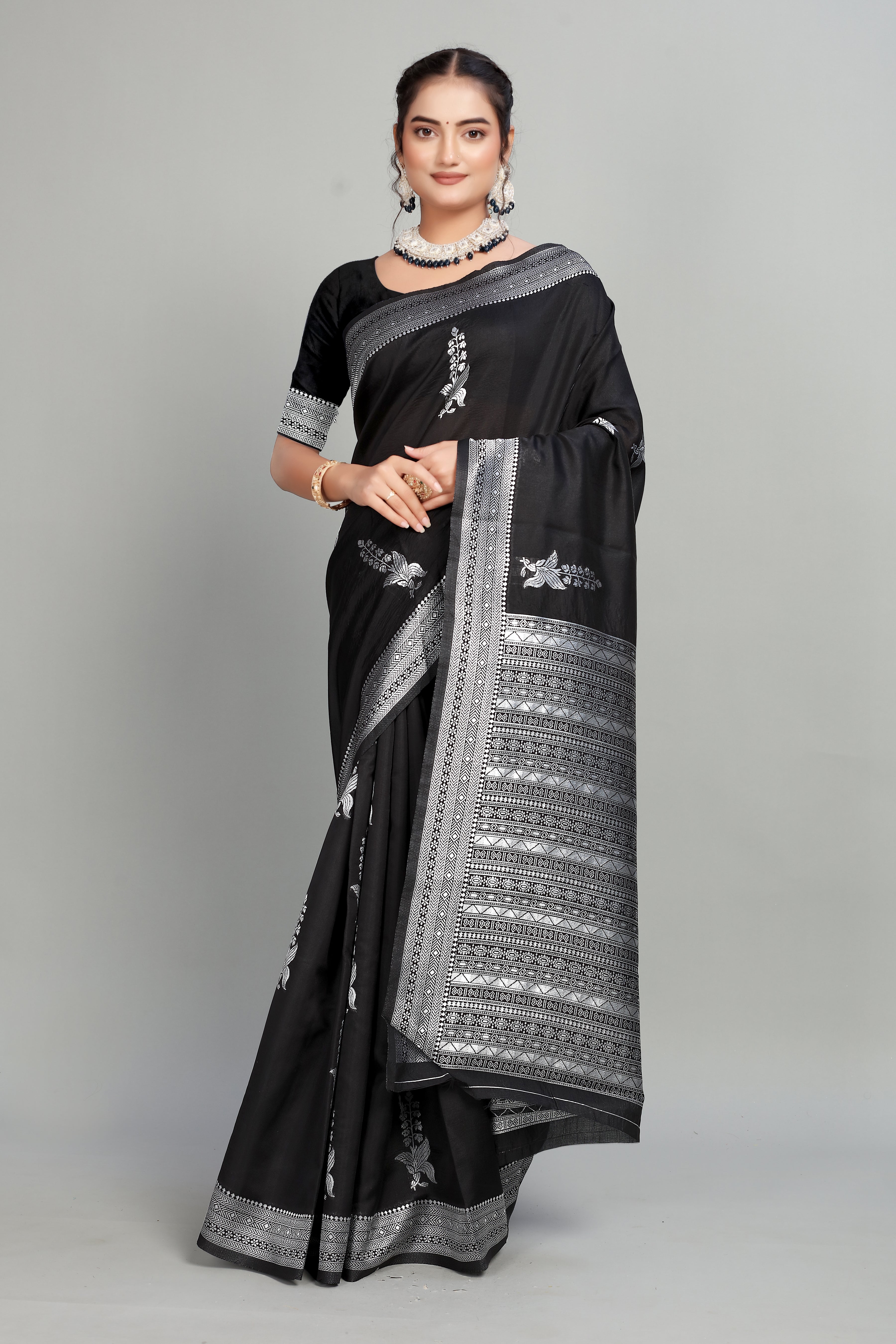 Black Solid Woven Silk Saree