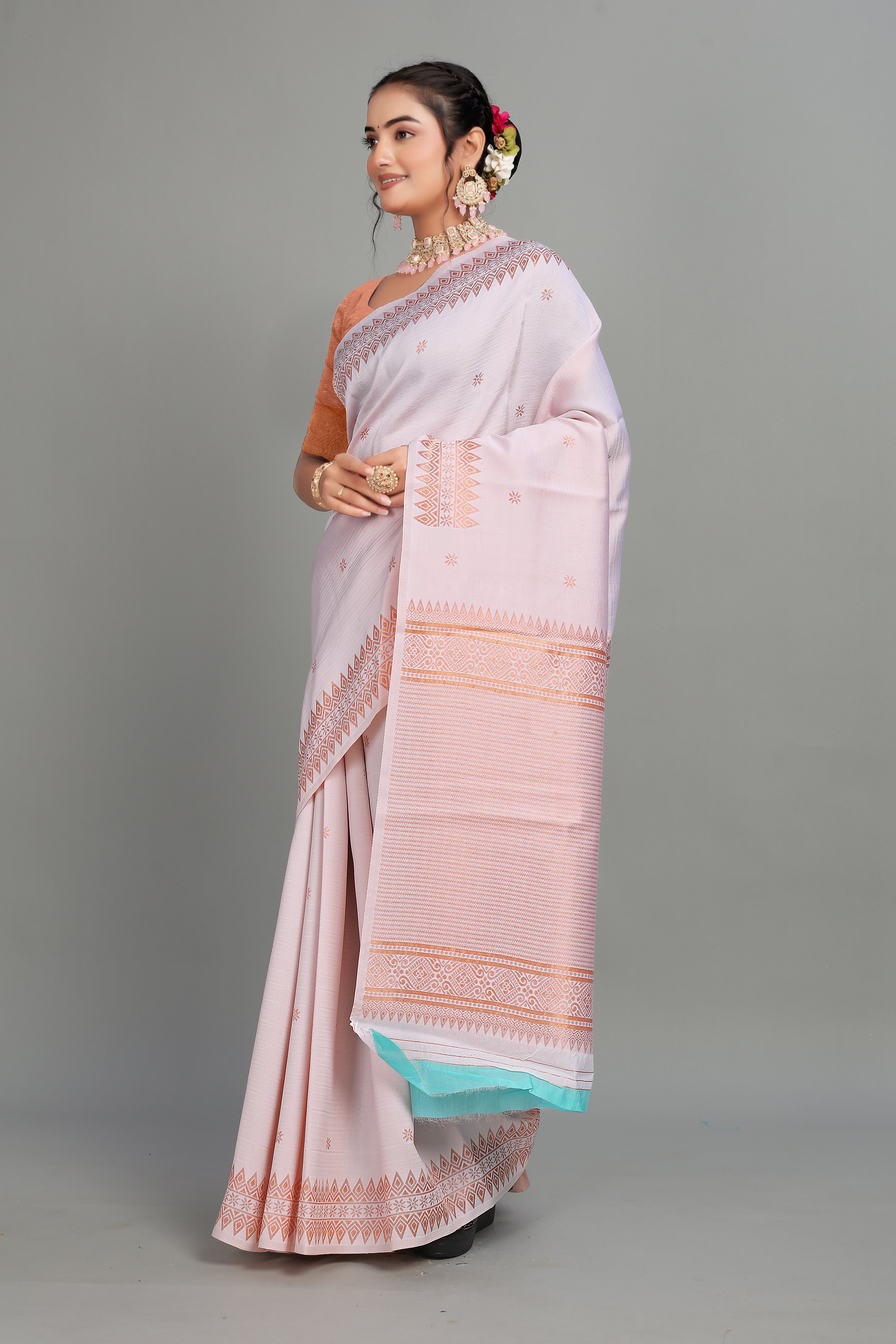 White Solid Woven Silk Saree