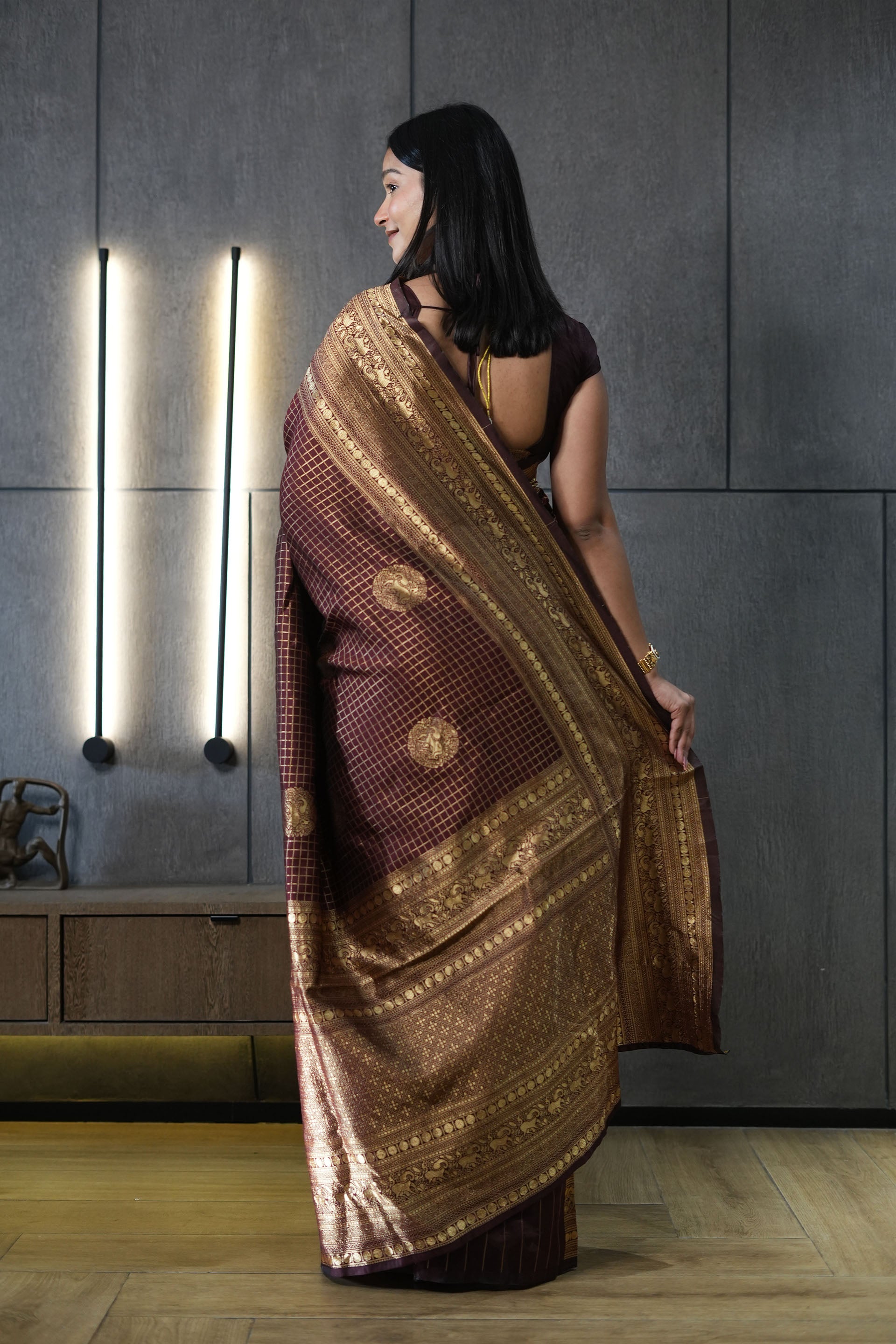 Brown Checkered Silk Blend Saree
