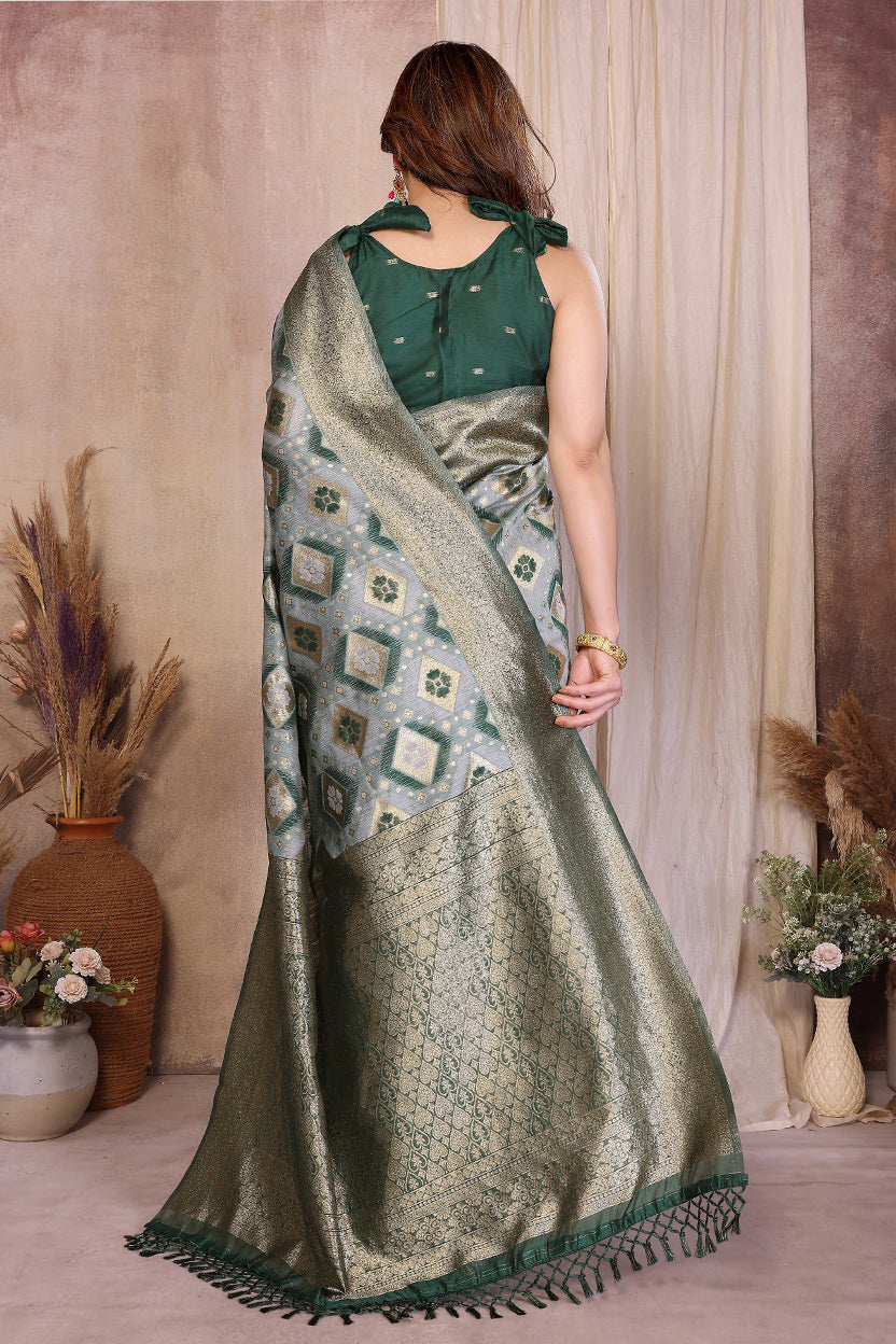 Green Cotton Blend Jacquard Zari Saree