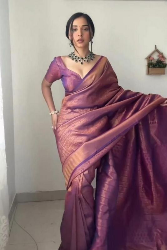 Lichi  Silk Ready To Wear saree